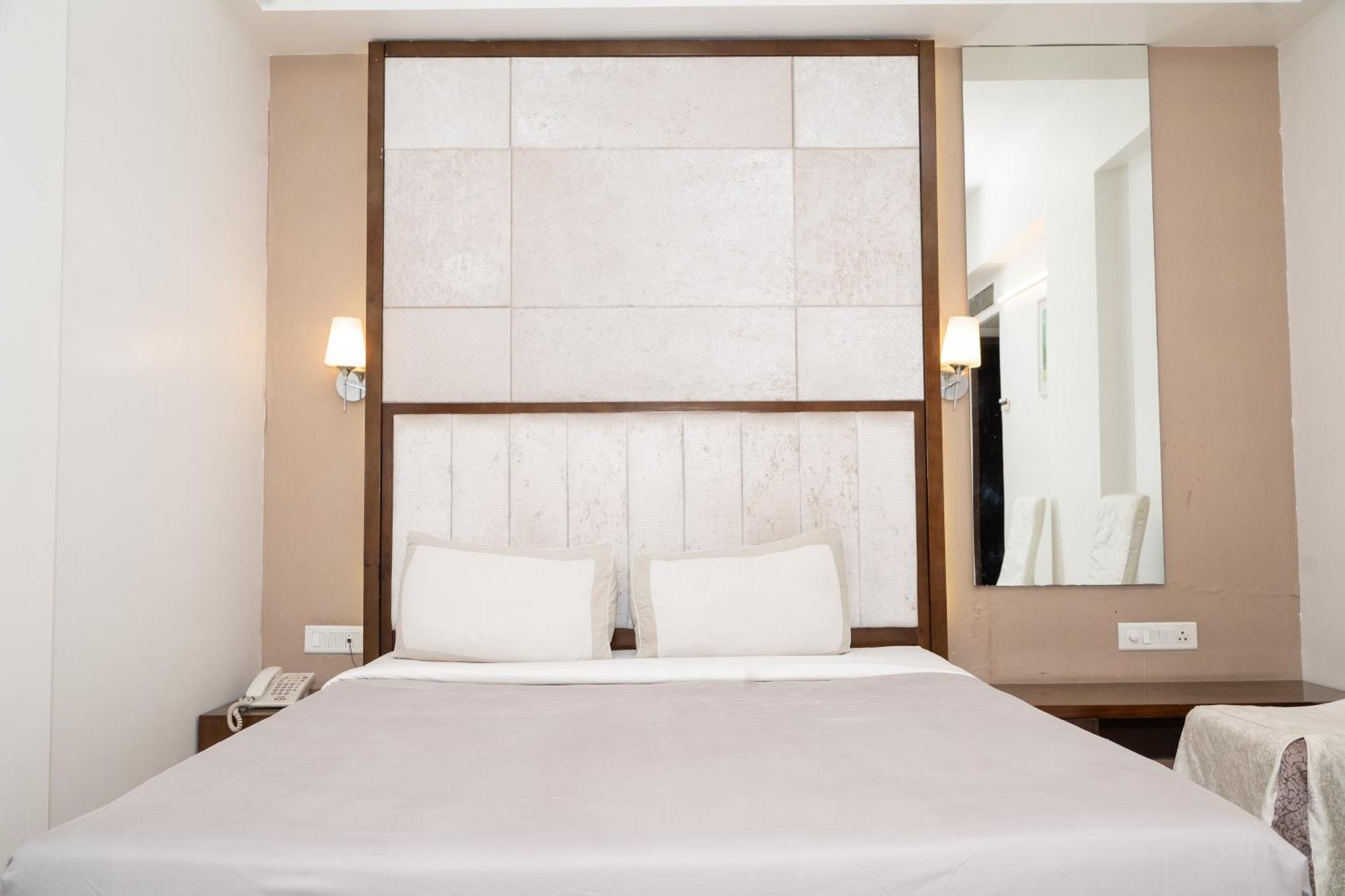 Hotel Executive Silver Inn أورانغاباد المظهر الخارجي الصورة