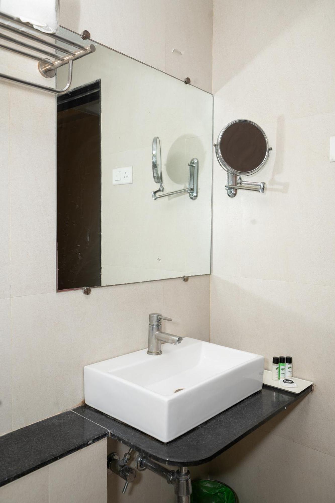 Hotel Executive Silver Inn أورانغاباد المظهر الخارجي الصورة